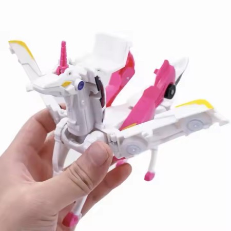 Magic Pegasus Magnetic Car Robot